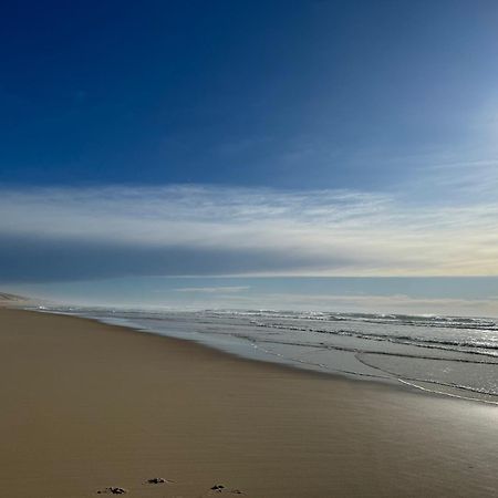 Relax Plage Et Bassin Ле-Порж Экстерьер фото